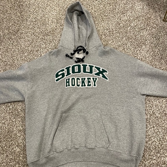 Jansport Other - Vintage - University of North Dakota Fighting Sioux sweatshirt xxl